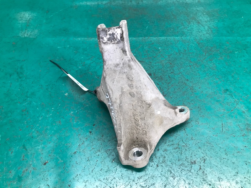 Кронштейн двигателя передний TLX 14-17 2016 2.4 K24W7