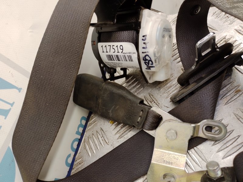 Ремень безопасности LS460 06-12