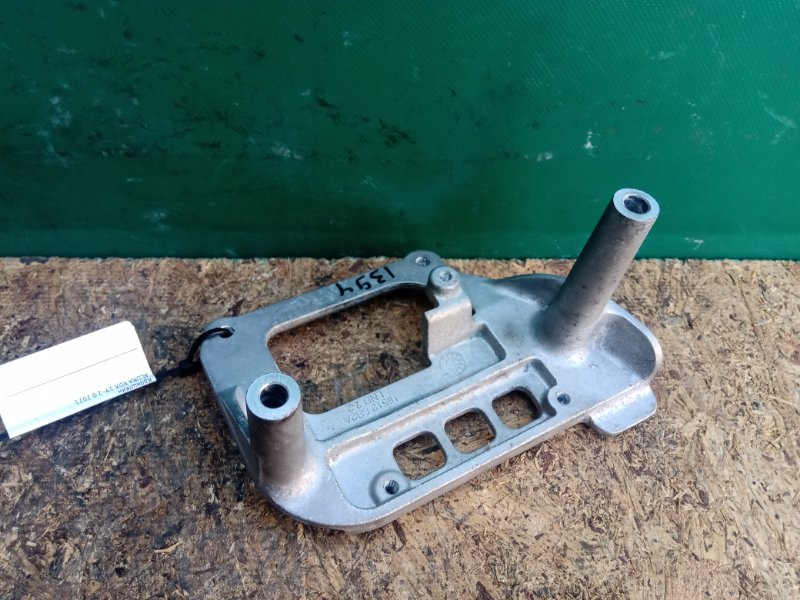 Кронштейн ACURA RDX 19- 2021 2.0 16512-6B2-A00 Б/У