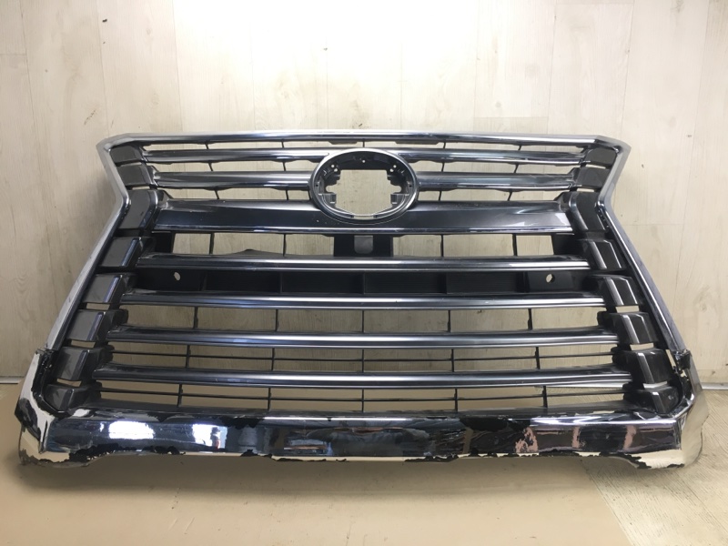 Решетка радиатора LEXUS LX570 15- 53101-60570 Б/У