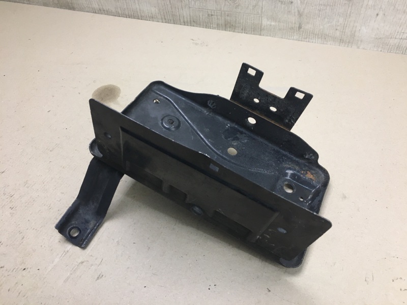 Полка аккумулятора NISSAN LEAF 10-17 64860-3NA0A Б/У