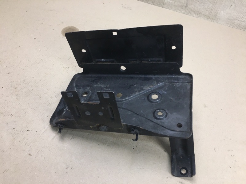 Полка аккумулятора LEAF 10-17