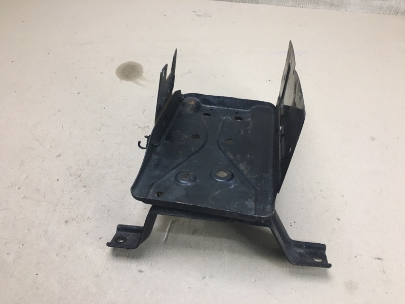 Полка аккумулятора NISSAN LEAF 10-17