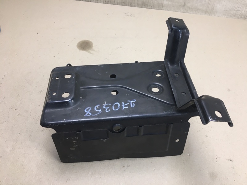 Полка аккумулятора LEAF 10-17