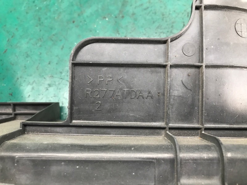 Дефлектор радиатора правый ELANTRA MD 10-15 2015 MD 1.8 G4NB