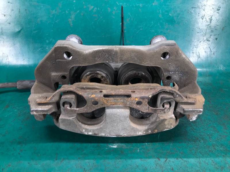 Суппорт тормозной передний правый DURANGO 11- (WD) 2014 3.6 ERB