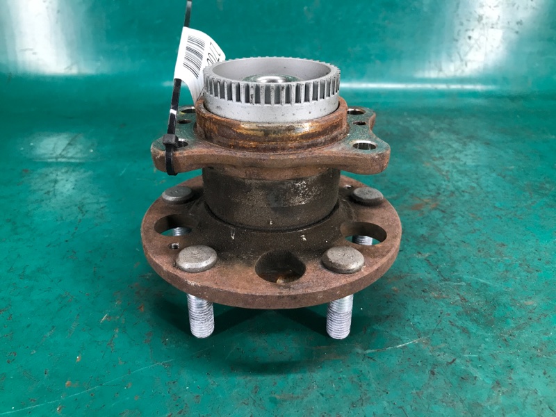 Ступица задняя левая ELANTRA MD 10-15 2015 MD 1.8 G4NB