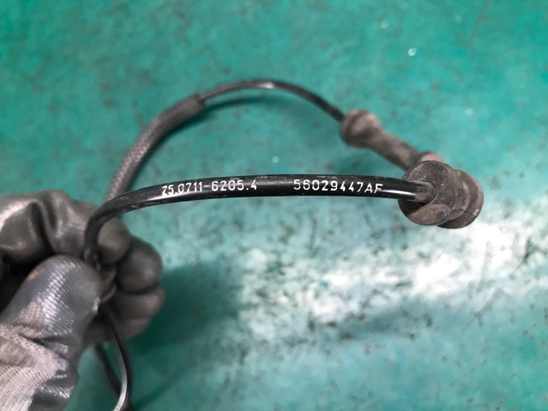 Датчик ABS передний левый DURANGO 11- (WD) 2014 3.6 ERB