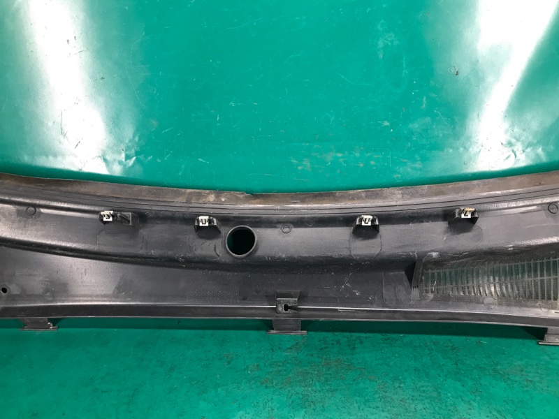 Пластик под лобовое стекло / Жабо DURANGO 11- (WD) 2014 3.6 ERB