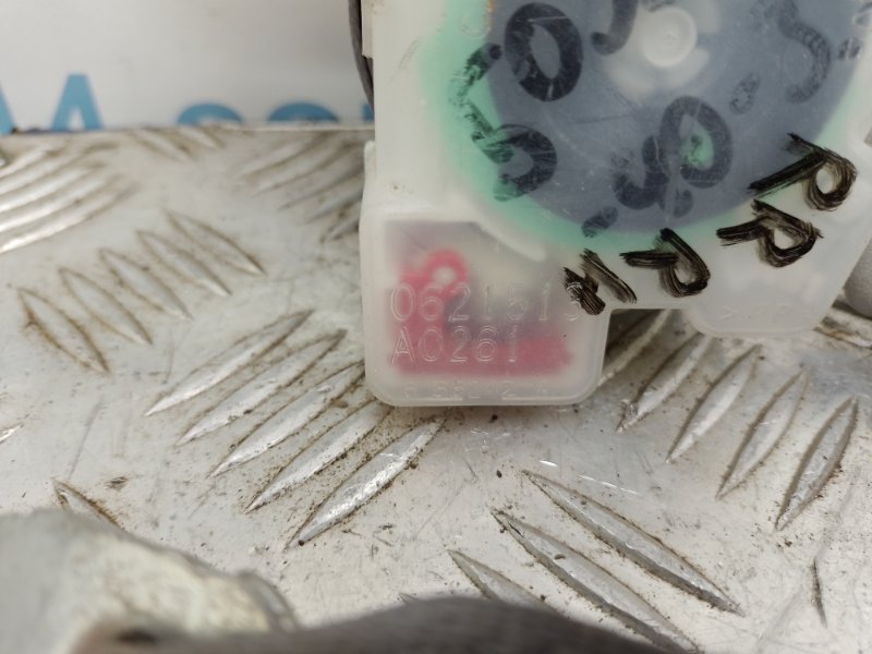 Ремень безопасности задний правый CAMRY 40 06-11