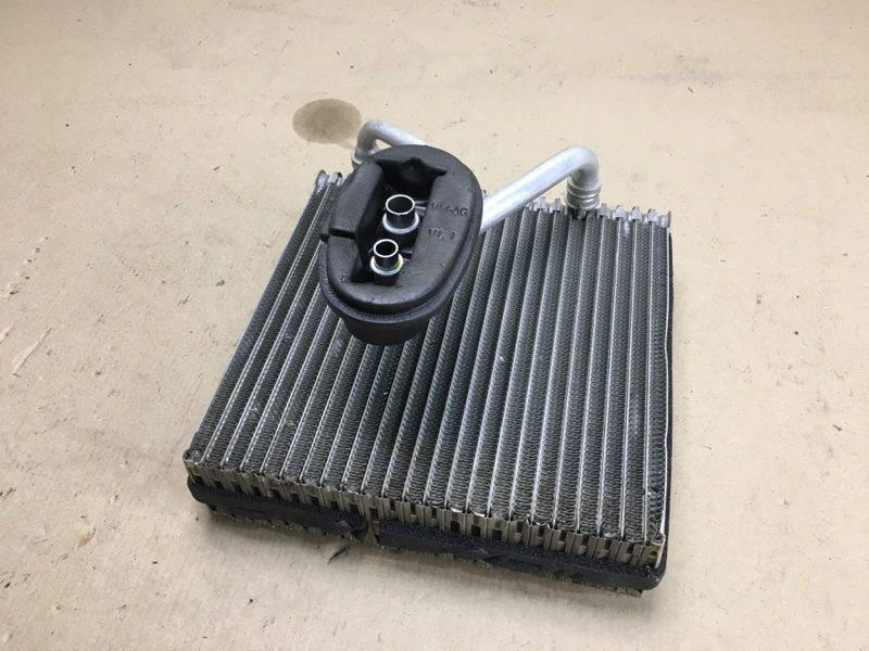 Испаритель кондиционера JETTA USA 10-17