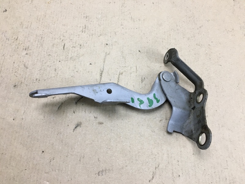 Запчасть петля капота левая TOYOTA COROLLA 120 00-07 2004 ZZE130L 1.8L 1ZZ-FE 53420-12330 Б/У Петля капота левая TOYOTA COROLLA 120 00-07 2004 ZZE130L 1.8L 1ZZ-FE 53420-12330 Б/У