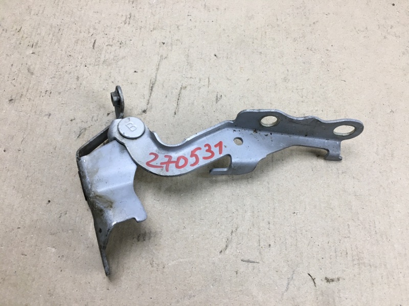 Петля капота левая TOYOTA COROLLA 120 00-07 ZZE130L 1.8L 1ZZ-FE Петля капота левая TOYOTA COROLLA 120 00-07 ZZE130L 1.8L 1ZZ-FE