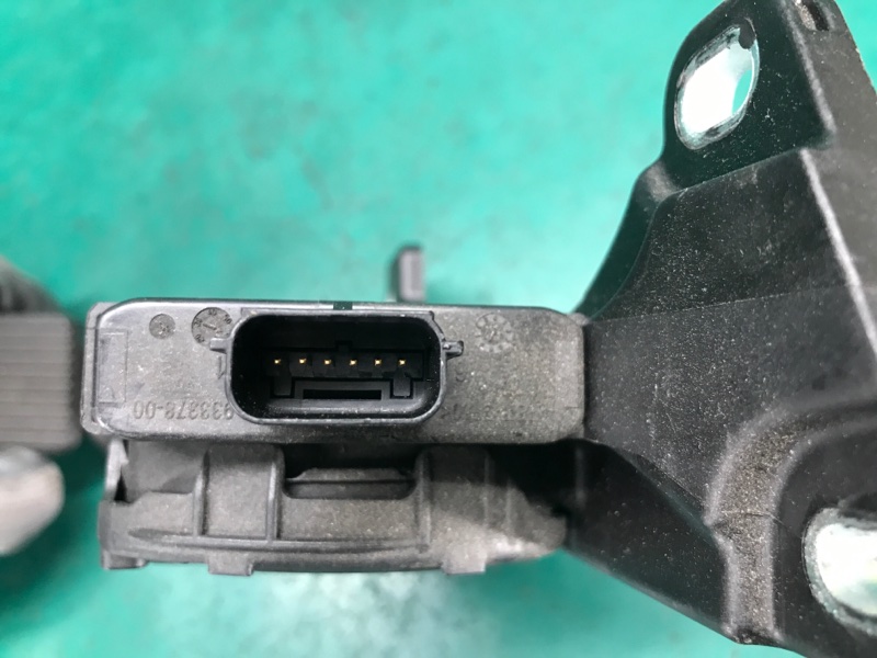 Педаль газа DURANGO 11- (WD) 2014 3.6 ERB Педаль газа DURANGO 11- (WD) 2014 3.6 ERB