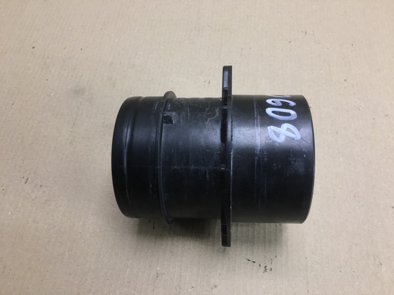 Патрубок воздушного фильтра VOLKSWAGEN JETTA USA 10-17 2.5 CBTA 07K 129 637 Б/У