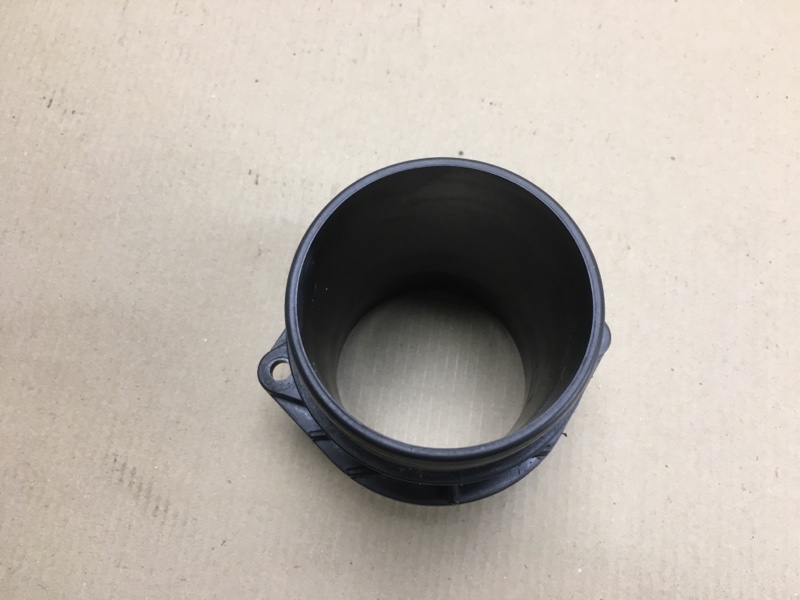 Патрубок воздушного фильтра JETTA USA 10-17 2.5 CBTA