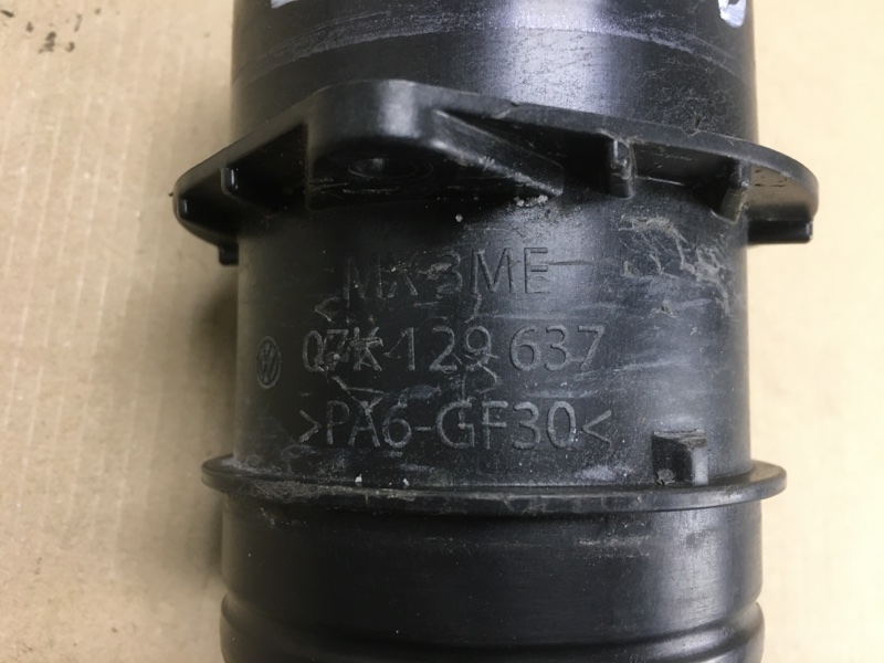 Патрубок воздушного фильтра JETTA USA 10-17 2.5 CBTA