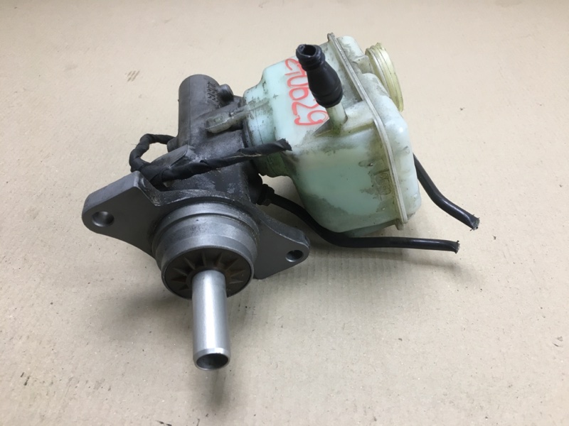 Главный тормозной цилиндр JETTA USA 10-17