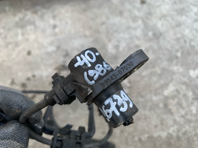 Датчик ABS передний левый CAMRY 40 06-11 2007 3.5 2GR-FE