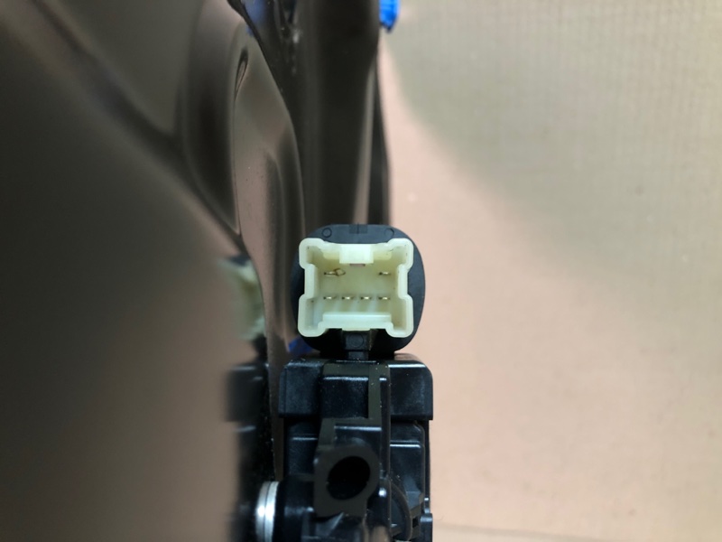 Стеклоподъемник передний левый NISSAN ALTIMA L32 07-12 Седан 2.5 QR25DE