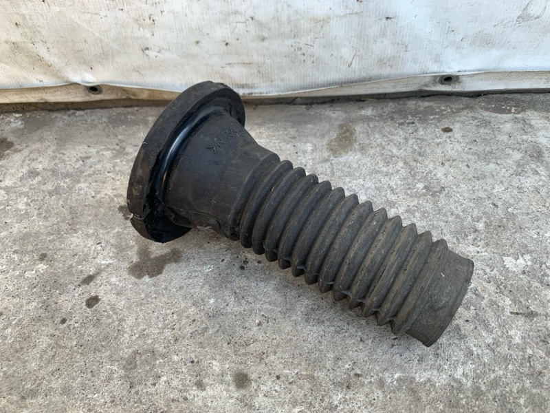 Пыльник амортизатора задний LEXUS LS430 00-06 UCF30L 4.3 3UZFE