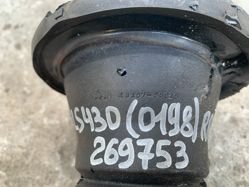 Пыльник амортизатора задний LS430 00-06 2004 UCF30L 4.3 3UZFE