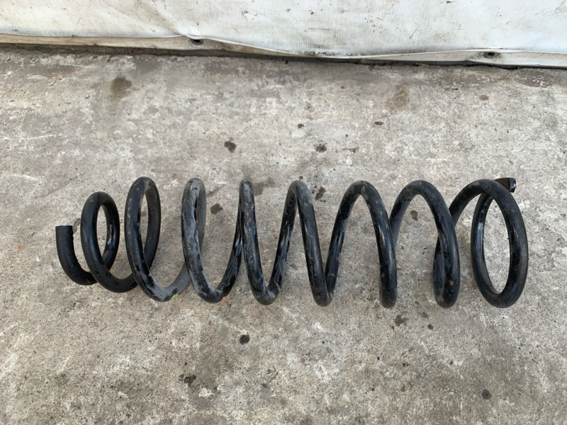 Пружина передней подвески LEXUS LS430 00-06 UCF30L 4.3 3UZFE