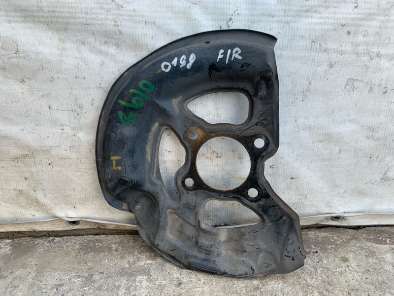 Защита тормозного диска передняя правая LEXUS LS430 00-06 UCF30L 4.3 3UZFE