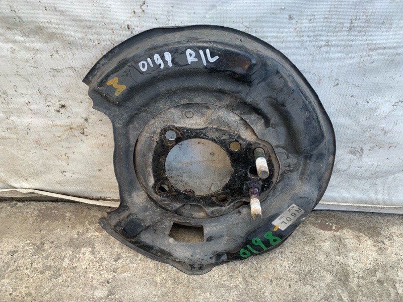 Тормозной механизм левый LS430 00-06 2004 UCF30L 4.3 3UZFE