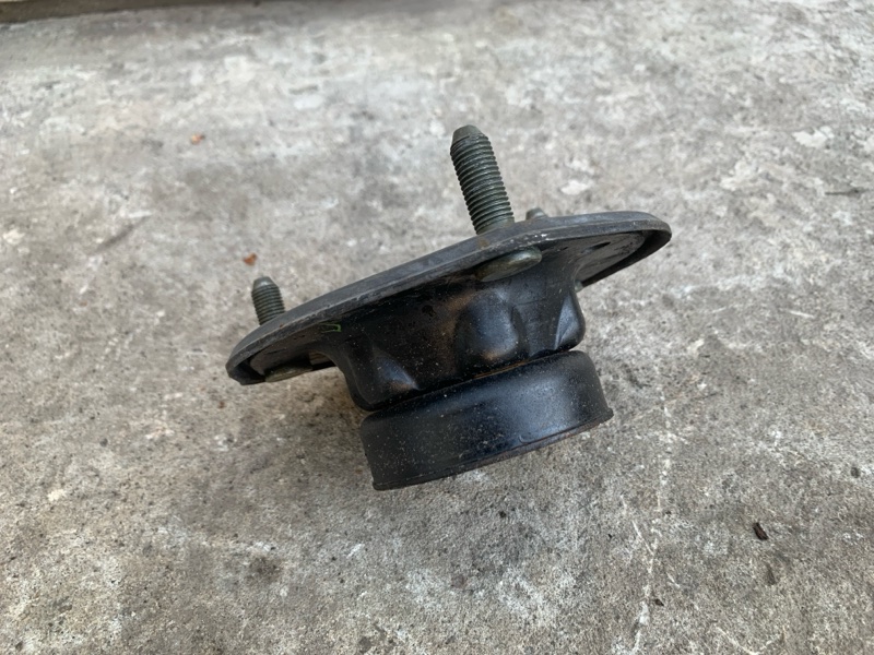 Опора амортизатора передняя LS430 00-06 2004 UCF30L 4.3 3UZFE