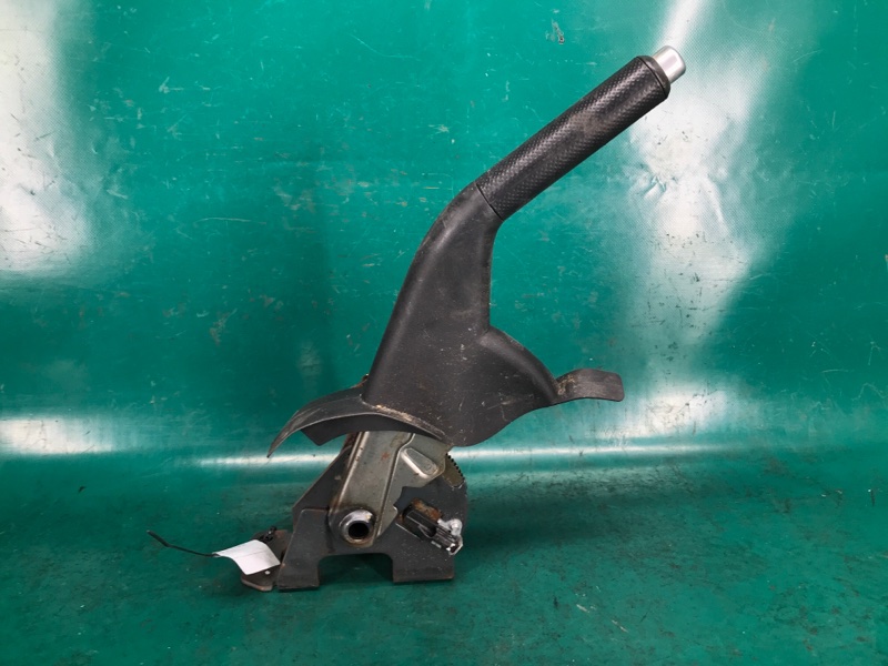 Рычаг стояночного тормоза MAZDA 3 BK 03-08 2005 SEDAN 2.3 BP4L-44-010J Б/У