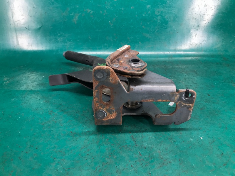 Рычаг стояночного тормоза 3 BK 03-08 2005 SEDAN 2.3