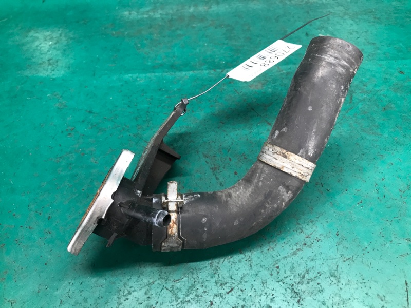 Горловина радиатора TRIBECA B10 07-13 2008 3.6 EZ36