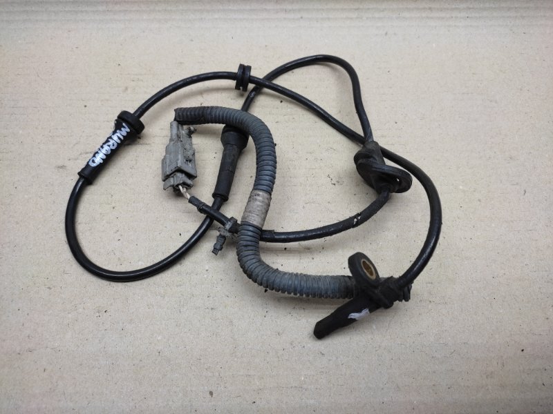 Запчасть датчик abs передний правый NISSAN MURANO Z50 02-07 2004 3.5 VQ35DE 47910-CA000 Б/У Датчик ABS передний правый NISSAN MURANO Z50 02-07 2004 3.5 VQ35DE 47910-CA000 Б/У