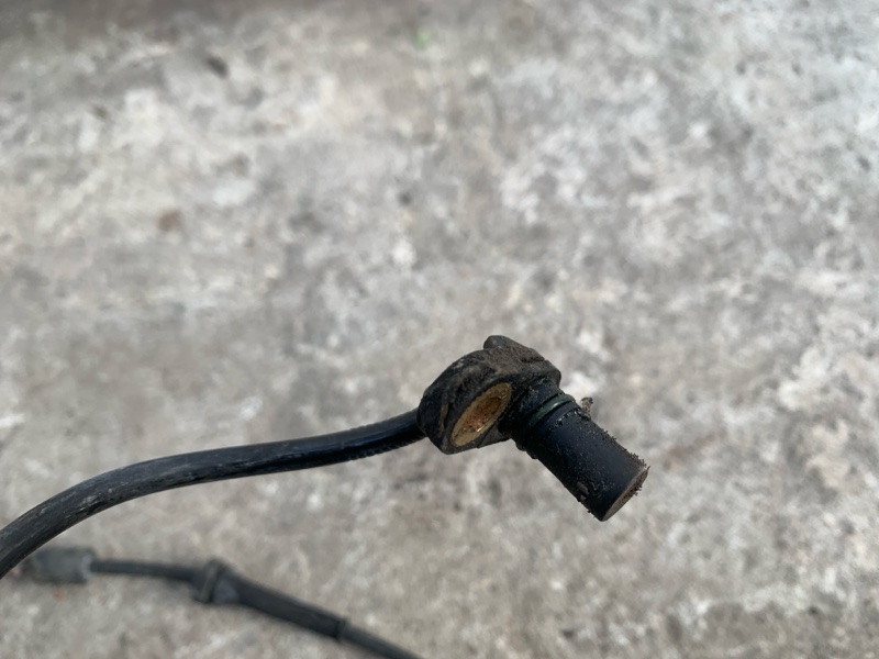 Датчик ABS задний левый NISSAN QX56 / TITAN / ARMADA 04-16 VK56DE