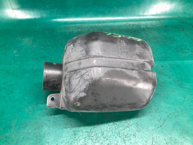 Резонатор воздушного фильтра SUBARU TRIBECA B10 07-13 2008 3.6 EZ36 46043XA00A Б/У