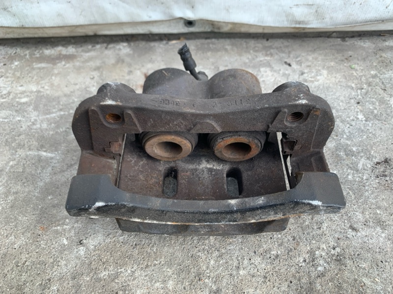 Суппорт тормозной передний правый QX56 / TITAN / ARMADA 04-16 2008 VK56DE