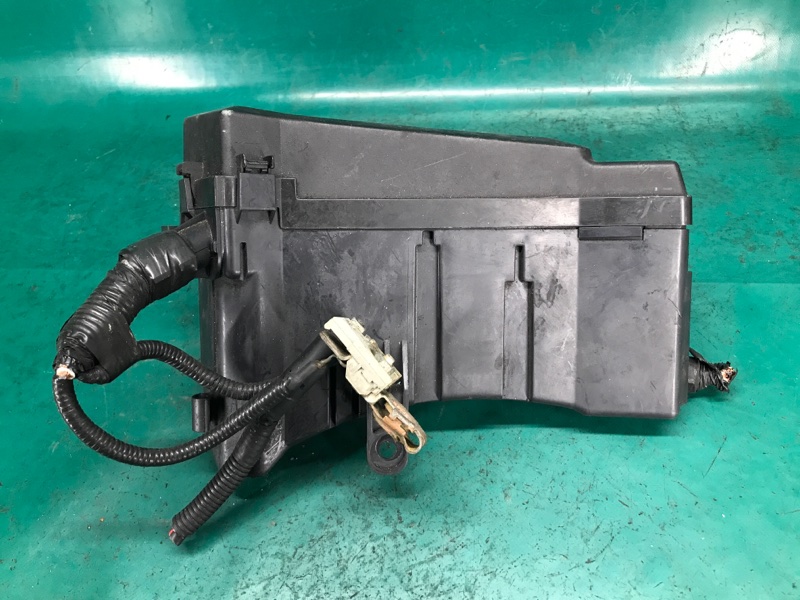 Блок предохранителей моторный отсек SUBARU TRIBECA B10 07-13 3.6 EZ36