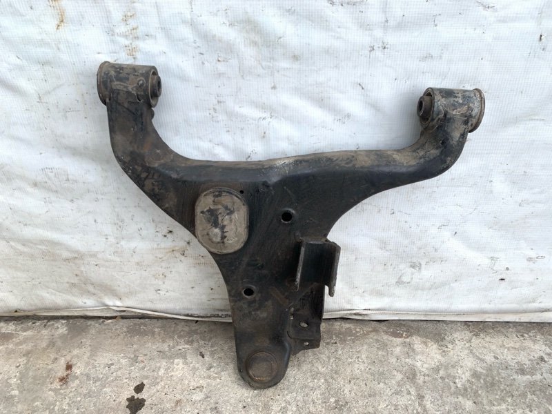 Рычаг передней подвески нижний правый QX56 / TITAN / ARMADA 04-16 2008 VK56DE