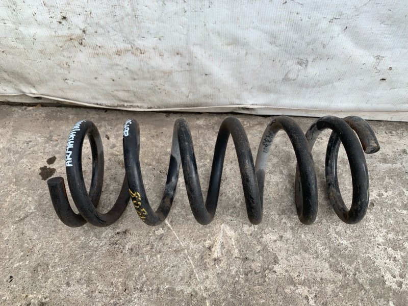 Пружина задней подвески NISSAN QX56 / TITAN / ARMADA 04-16 VK56DE