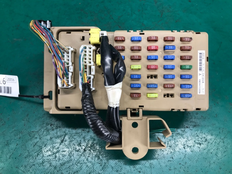 Блок предохранителей салон SUBARU TRIBECA B10 07-13 2008 3.6 EZ36 82290XA05A Б/У