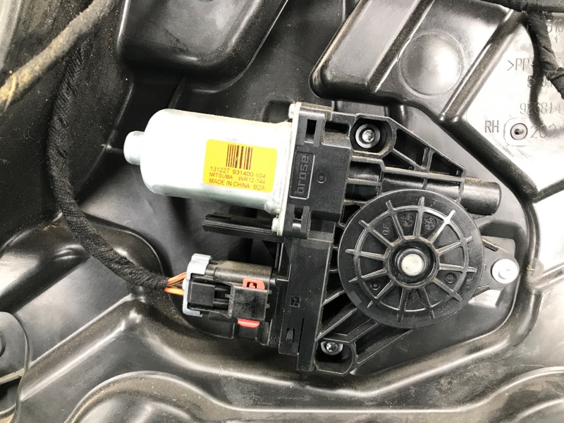 Стеклоподъемник передний правый DURANGO 11- (WD) 2014 3.6 ERB Стеклоподъемник передний правый DURANGO 11- (WD) 2014 3.6 ERB