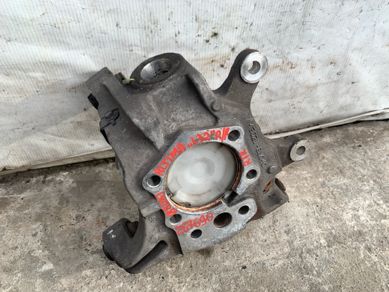 Цапфа правая ALTIMA L32 07-12 2012 Седан 2.5 QR25DE