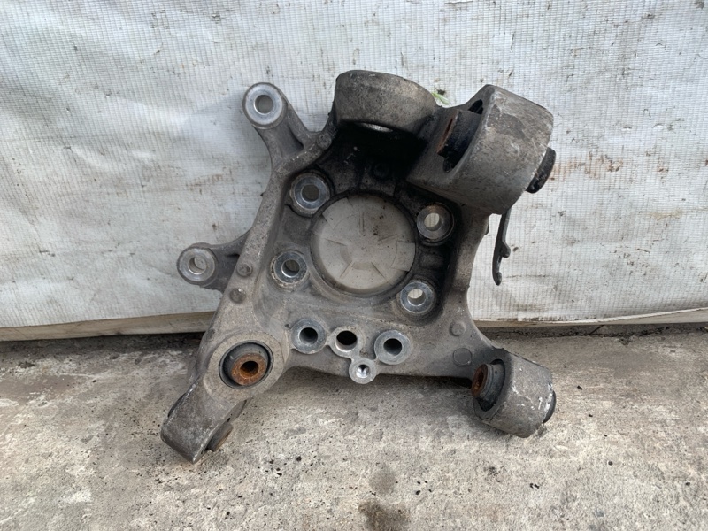 Цапфа правая NISSAN ALTIMA L32 07-12 Седан 2.5 QR25DE