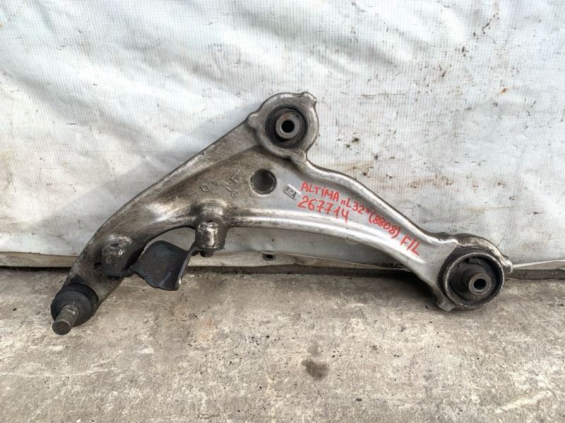 Запчасть рычаг передней подвески нижний левый NISSAN ALTIMA L32 07-12 2012 Седан 2.5 QR25DE 54501-JA00B Б/У Рычаг передней подвески нижний левый NISSAN ALTIMA L32 07-12 2012 Седан 2.5 QR25DE 54501-JA00B Б/У