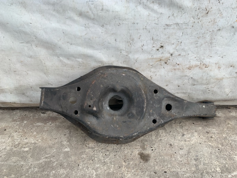 Рычаг задней подвески поперечный нижний левый NISSAN ALTIMA L32 07-12 Седан 2.5 QR25DE