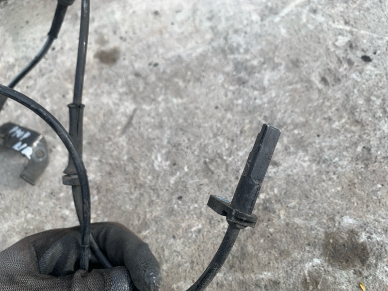 Датчик ABS задний правый NISSAN ALTIMA L32 07-12 Седан 2.5 QR25DE