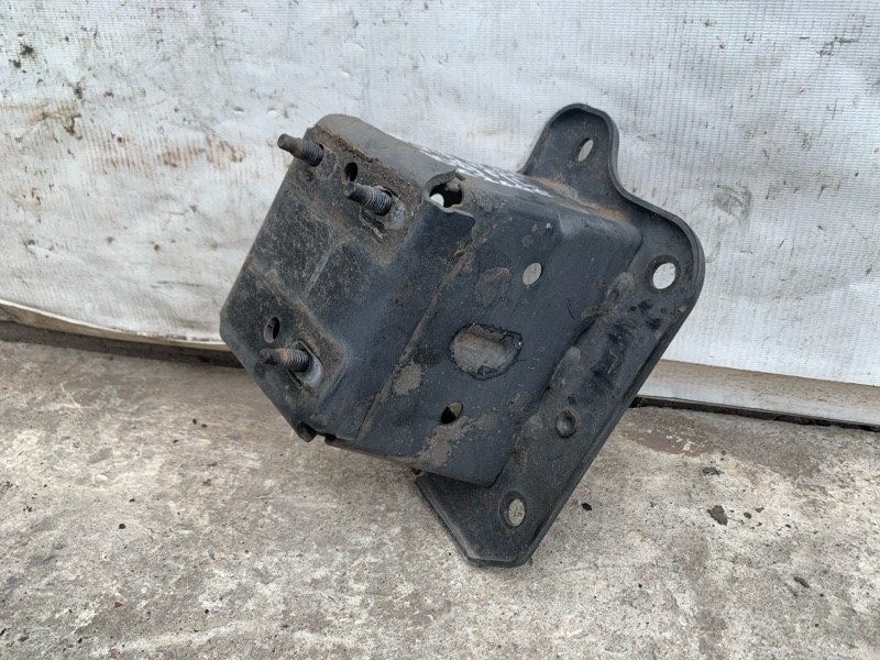 Кронштейн усилителя переднего бампера левый NISSAN ALTIMA L32 07-12 2012 Седан 2.5 QR25DE 62211-JA00A Б/У