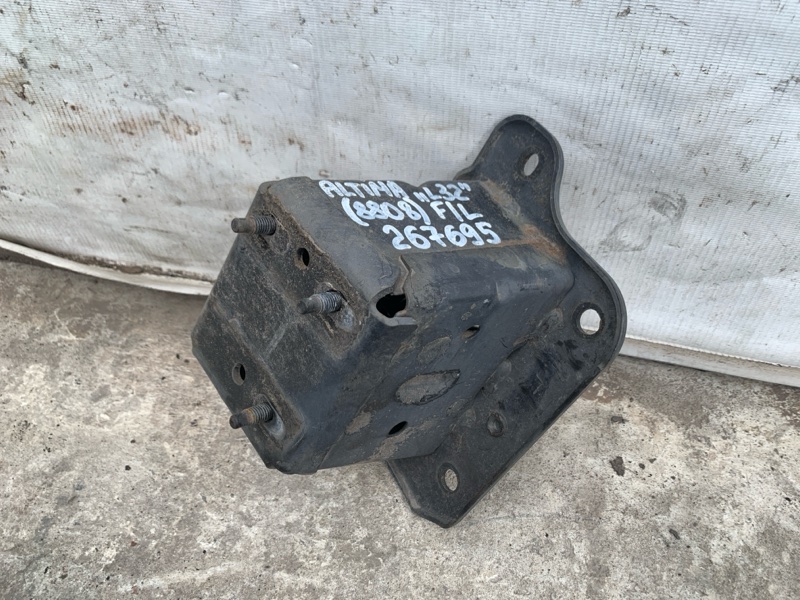 Кронштейн усилителя переднего бампера левый ALTIMA L32 07-12 2012 Седан 2.5 QR25DE