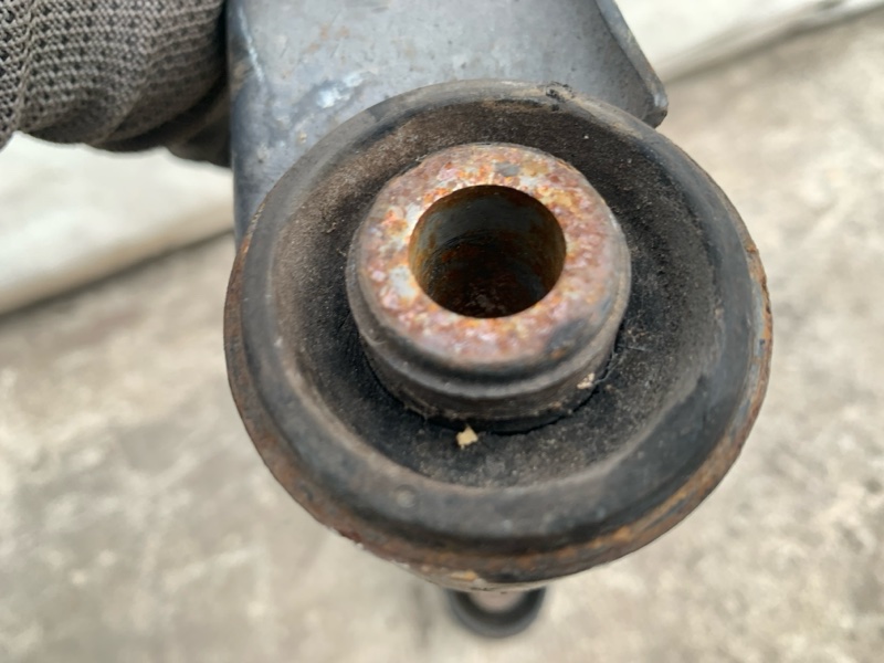 Рычаг передней подвески верхний левый FRONTIER 04-21 2014 D40 4.0 VQ40DE